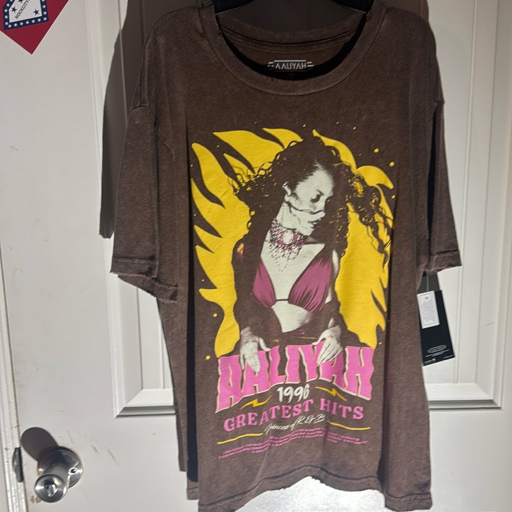 Aaliyah shirt